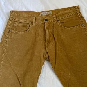 Men’s vintage Patagonia corduroy pants